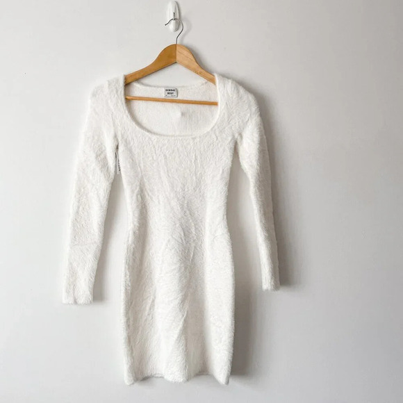 Aritzia Sunday Best Montgomery Dress  NWT White Espace Size XXS - Picture 6 of 12